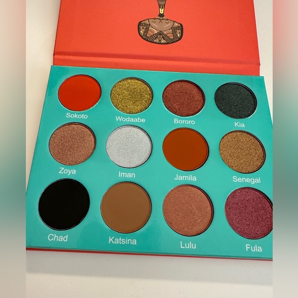 Juvia's Place Other - Juvia’s Place The Saharan Eyeshadow Pigment Pallet NIB new